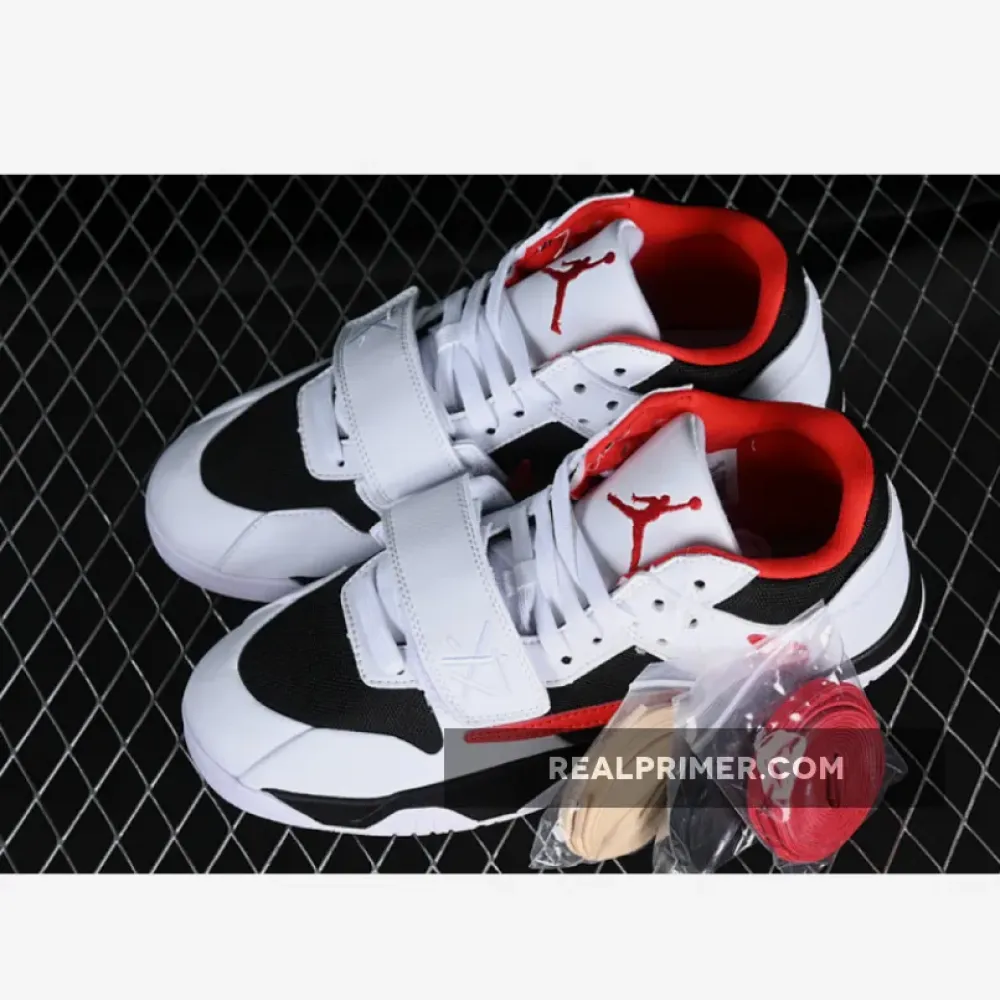 TRAVIS SCOTT JORDAN CUT THE CHECK WHITE/BLACK/RED FZ8117-407