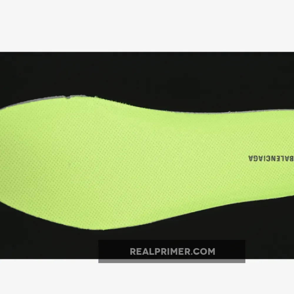 BA*LEN*CIAGA TRIPLE S 3 0 YELLOW W3GN50210