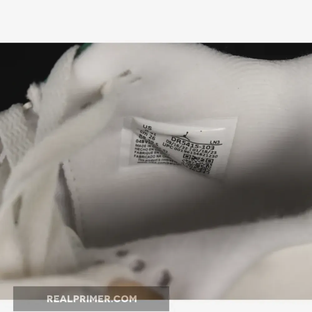 SB AIR JORDAN 4 RETRO SP SAIL/PINE GREEN/NEUTRAL GREY/WHITE DR5415-103