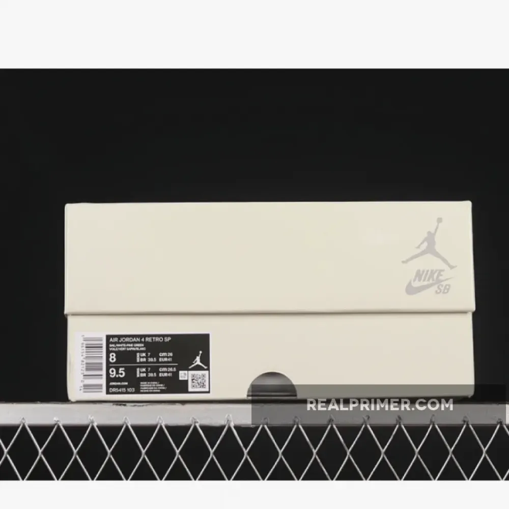 SB AIR JORDAN 4 RETRO SP SAIL/PINE GREEN/NEUTRAL GREY/WHITE DR5415-103