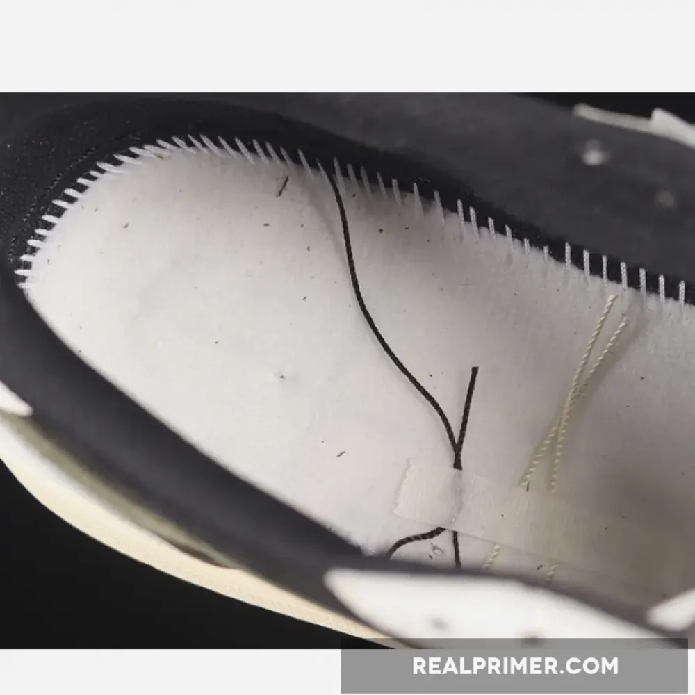 LW TRAVIS SCOTT X AIR JORDAN 1 LOW OG SAIL/UNIVERSITY RED/BLACK/MEDIUM OLIVE DZ4137-106