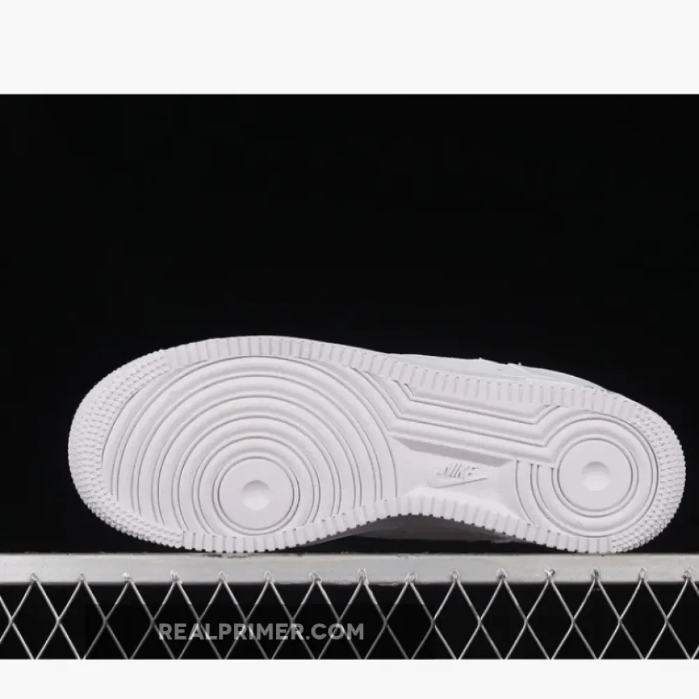 AIR FORCE 1 LOW 07 LV8 REFLECTIVE SWOOSH WHITE/DARK MARINA BLUE/WHITE FB8971-100