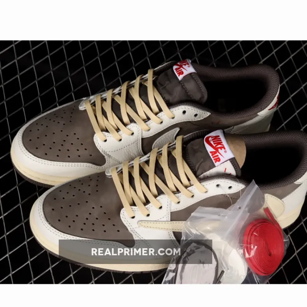 LW TRAVIS SCOTT AIR JORDAN 1 LOW OG REVERSE MOCHA SAIL/UNIVERSITY RED/RIDGEROCK DM7866-162