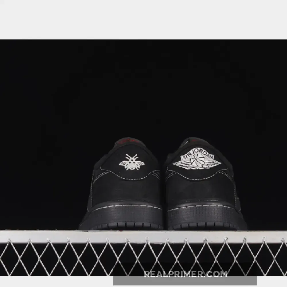 LW TRAVIS SCOTT X AIR JORDAN 1 LOW OG BLACK/PHANTOM/UNIVERSITY RED 36-48.5