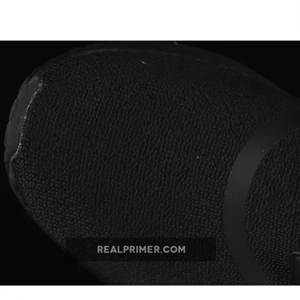 NMD_R1 SHOES CORE BLACK/CLOUD WHITE/COLLEGIATE GOLD FZ5876