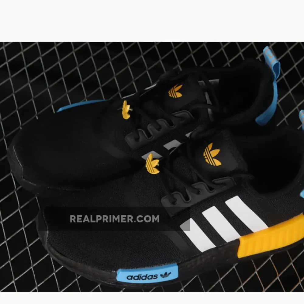NMD_R1 SHOES CORE BLACK/CLOUD WHITE/COLLEGIATE GOLD FZ5876
