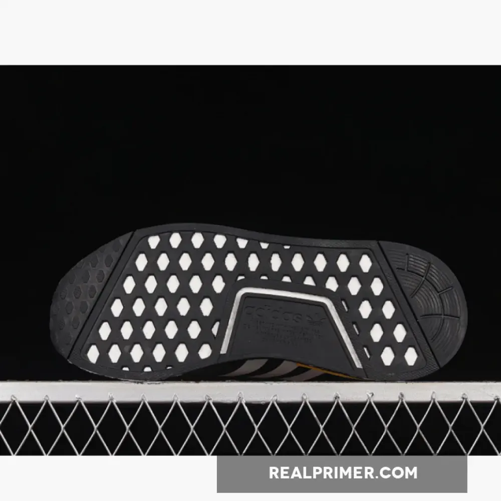 NMD_R1 SHOES CORE BLACK/CLOUD WHITE/COLLEGIATE GOLD FZ5876