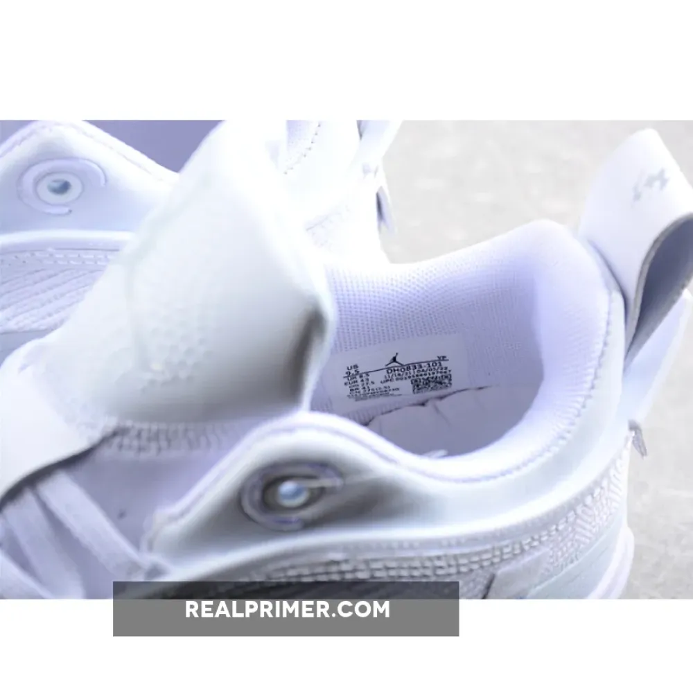 AIR JORDAN 36 LOW PURE MONEY WHITE/METALLIC SILVER DH0833-101