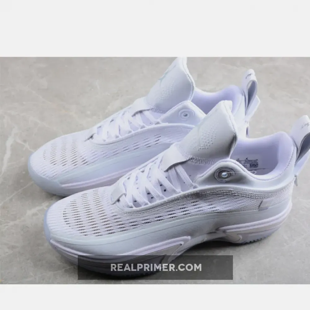 AIR JORDAN 36 LOW PURE MONEY WHITE/METALLIC SILVER DH0833-101