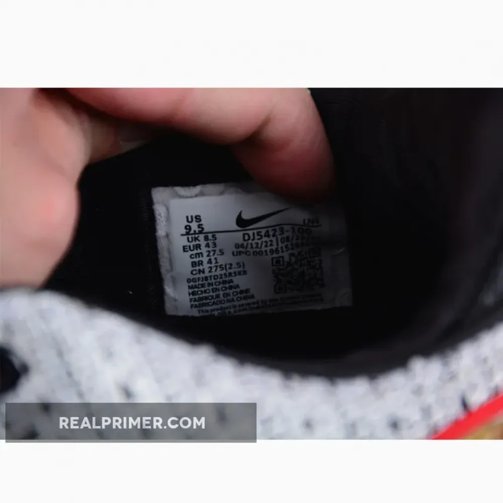 LEBRON 20 EP THE DEBUT WHITE/METALLIC GOLD/BLACK/UNIVERSITY RED/WOLF GREY DJ5422-100