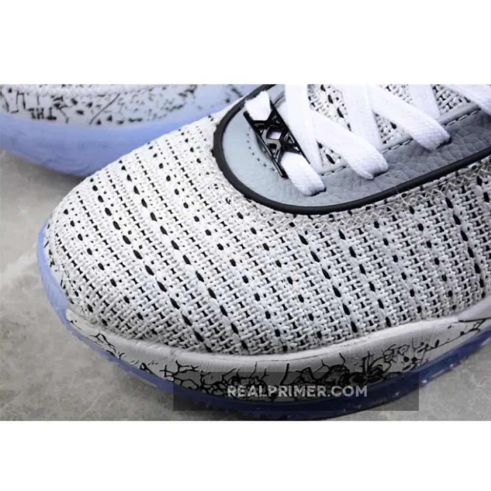 LEBRON 20 EP THE DEBUT WHITE/METALLIC GOLD/BLACK/UNIVERSITY RED/WOLF GREY DJ5422-100