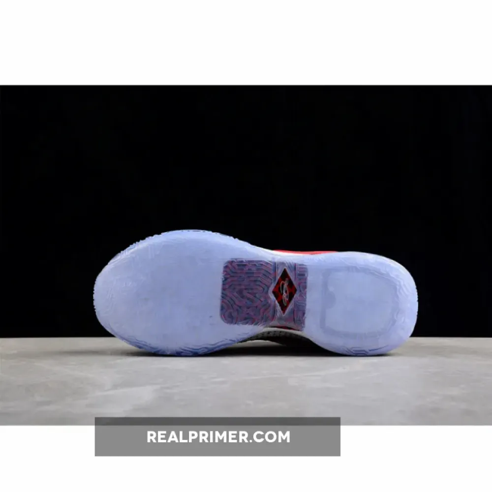 LEBRON 20 EP THE DEBUT WHITE/METALLIC GOLD/BLACK/UNIVERSITY RED/WOLF GREY DJ5422-100