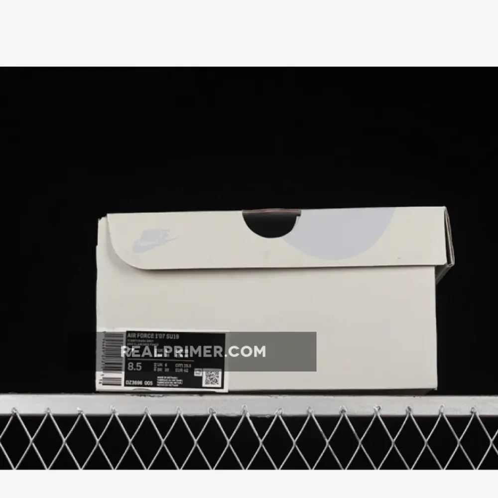 AIR FORCE 1 07 LOW FOUR HORSEMEN PE BEIGE/LIGHT GREY/WHITE DZ3696-005