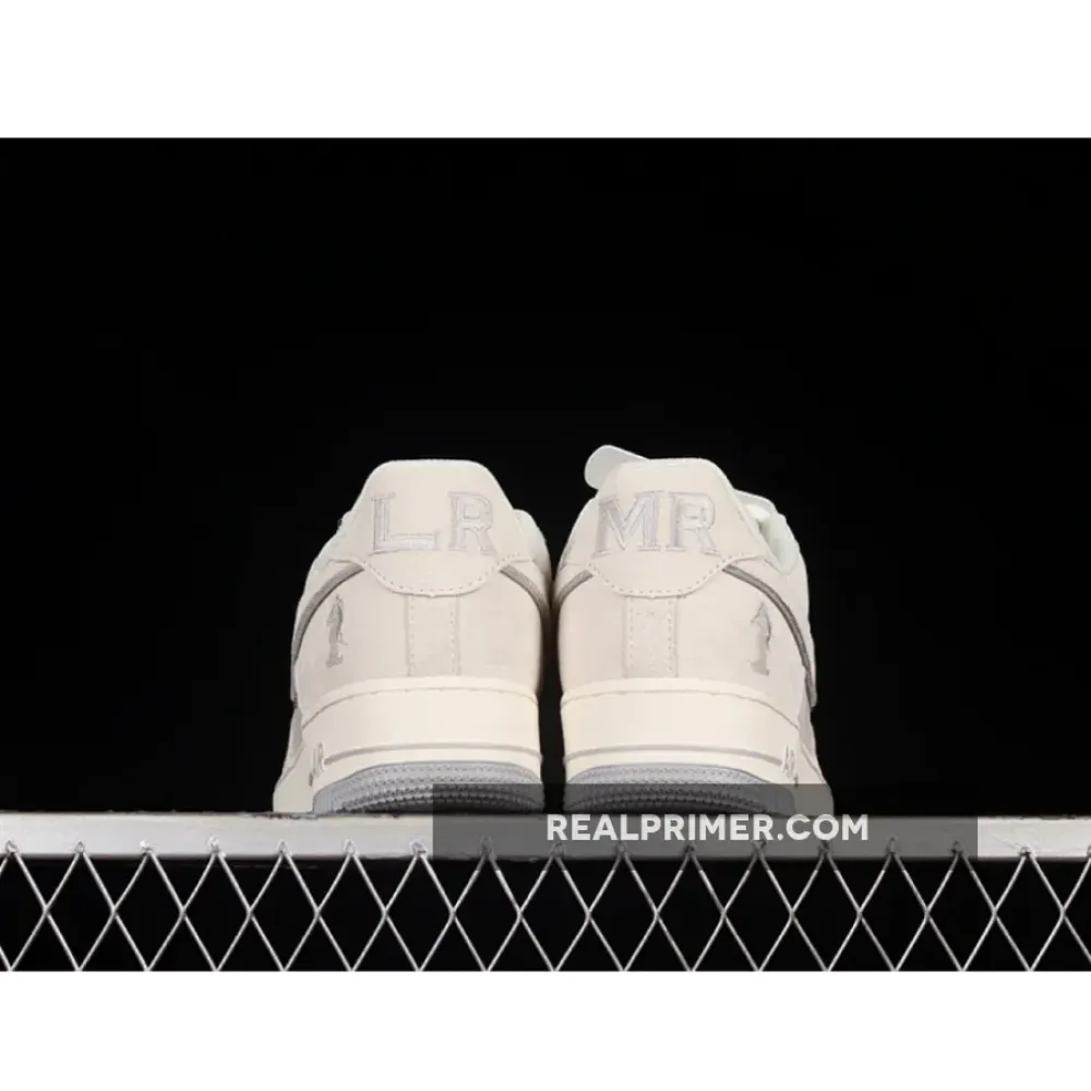 AIR FORCE 1 07 LOW FOUR HORSEMEN PE BEIGE/LIGHT GREY/WHITE DZ3696-005
