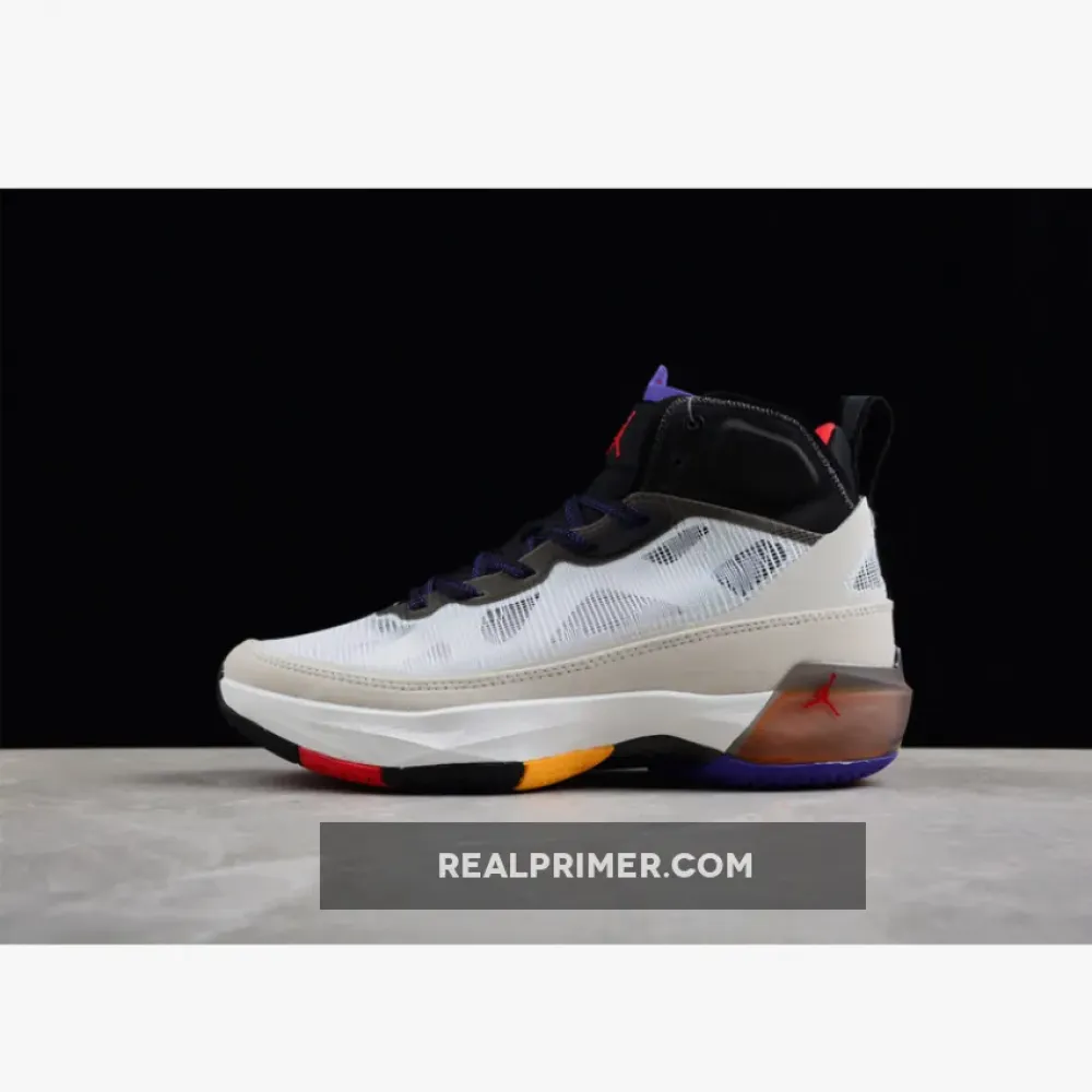 AIR JORDAN 37 PF BEYOND BORDERS LIGHT BONE/BLACK/DARK CONCORD/FIRE RED DD6959-060