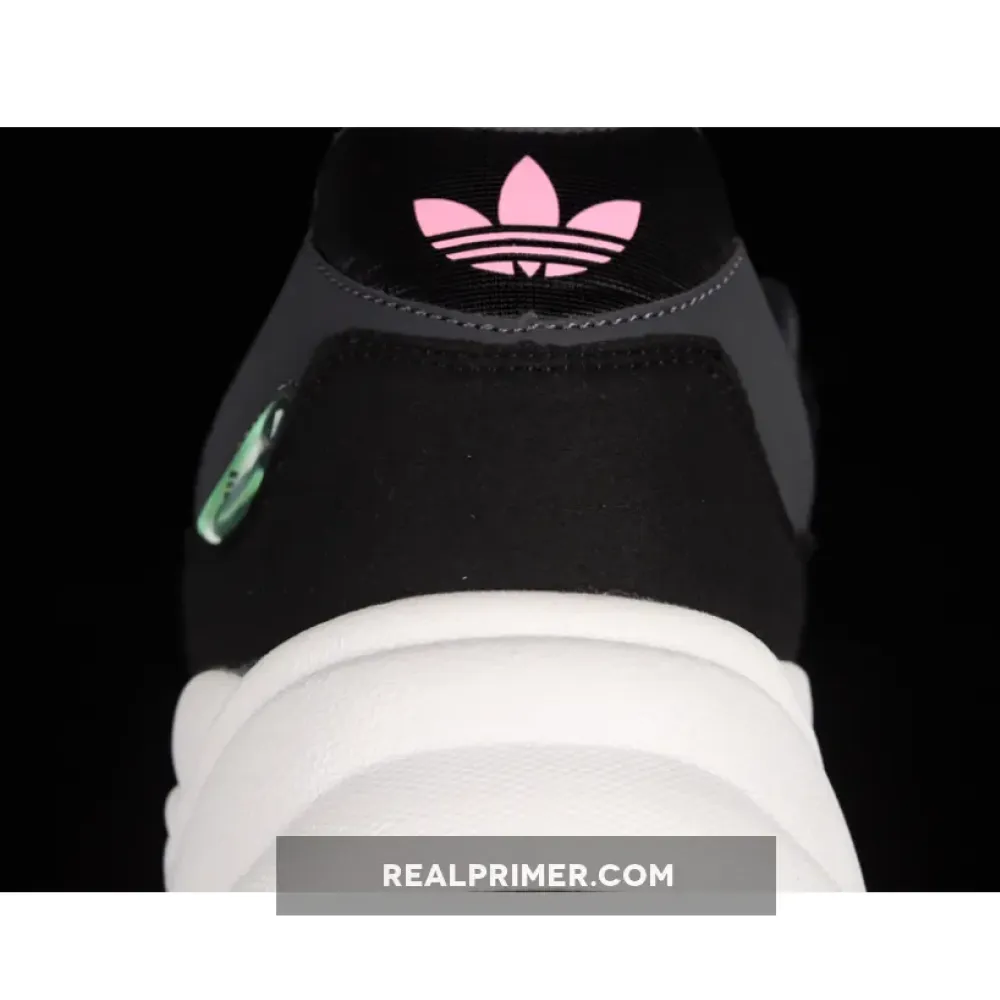 RETROPY F90 SHOES CORE BLACK/CORE BLACK/GREY SIX HP8025