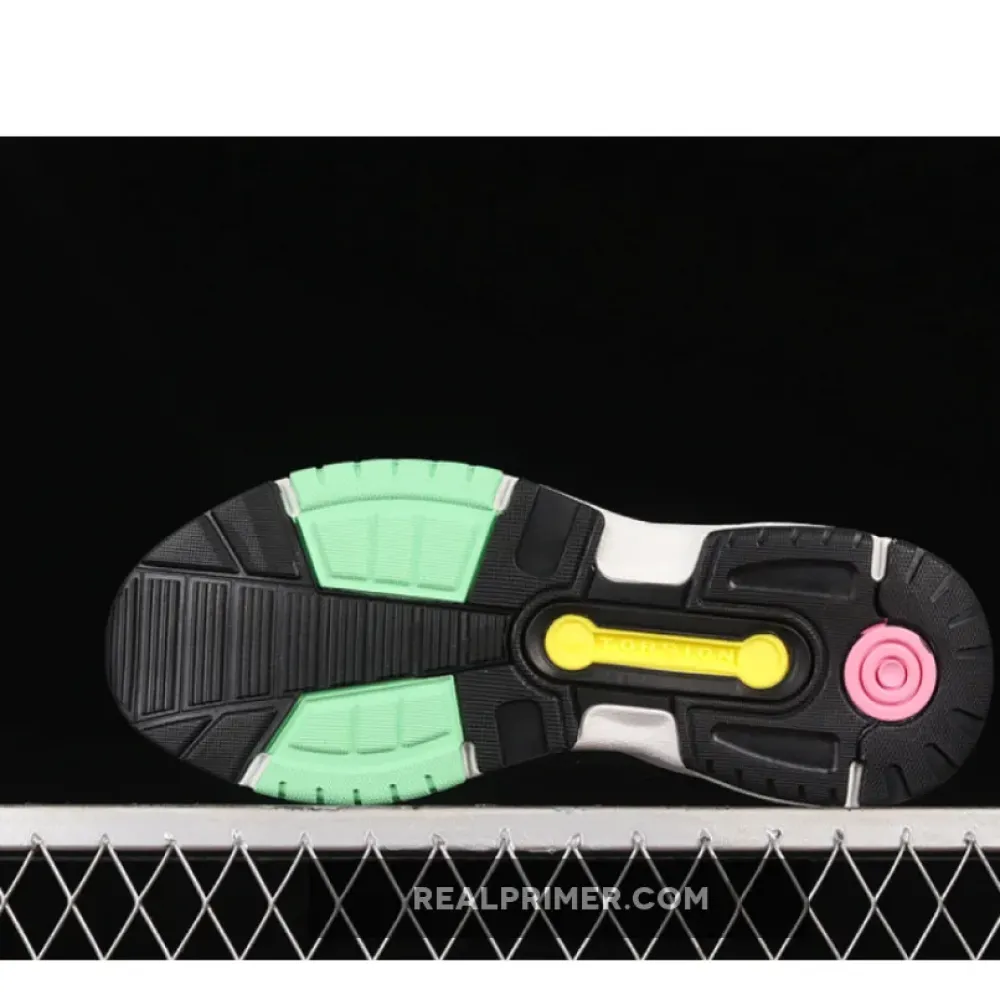 RETROPY F90 SHOES CORE BLACK/CORE BLACK/GREY SIX HP8025