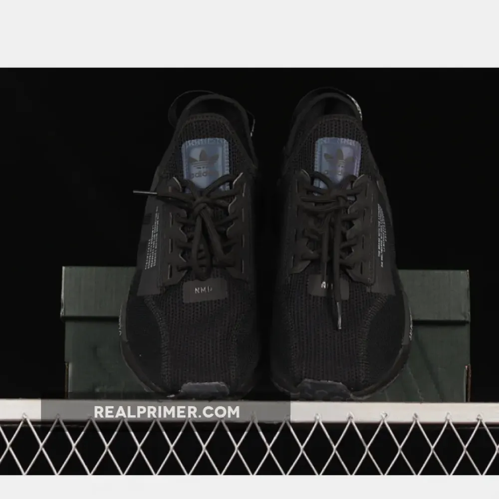 NMD_RI.V2 SHOES CORE BLACK/CORE BLACK/CORE BLACK GX7754