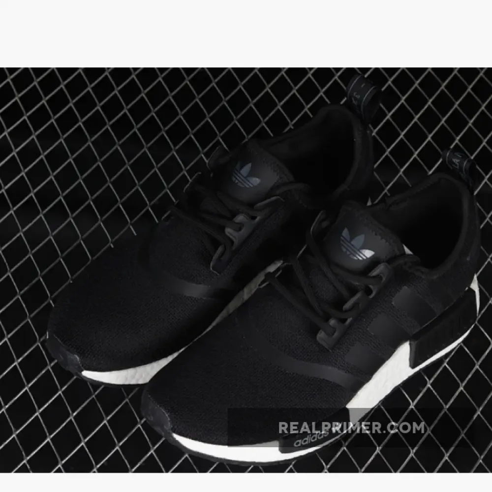 NMD_R1 REFINED SHOES CORE BLACK/CORE BLACK/CLOUD WHITE H02333