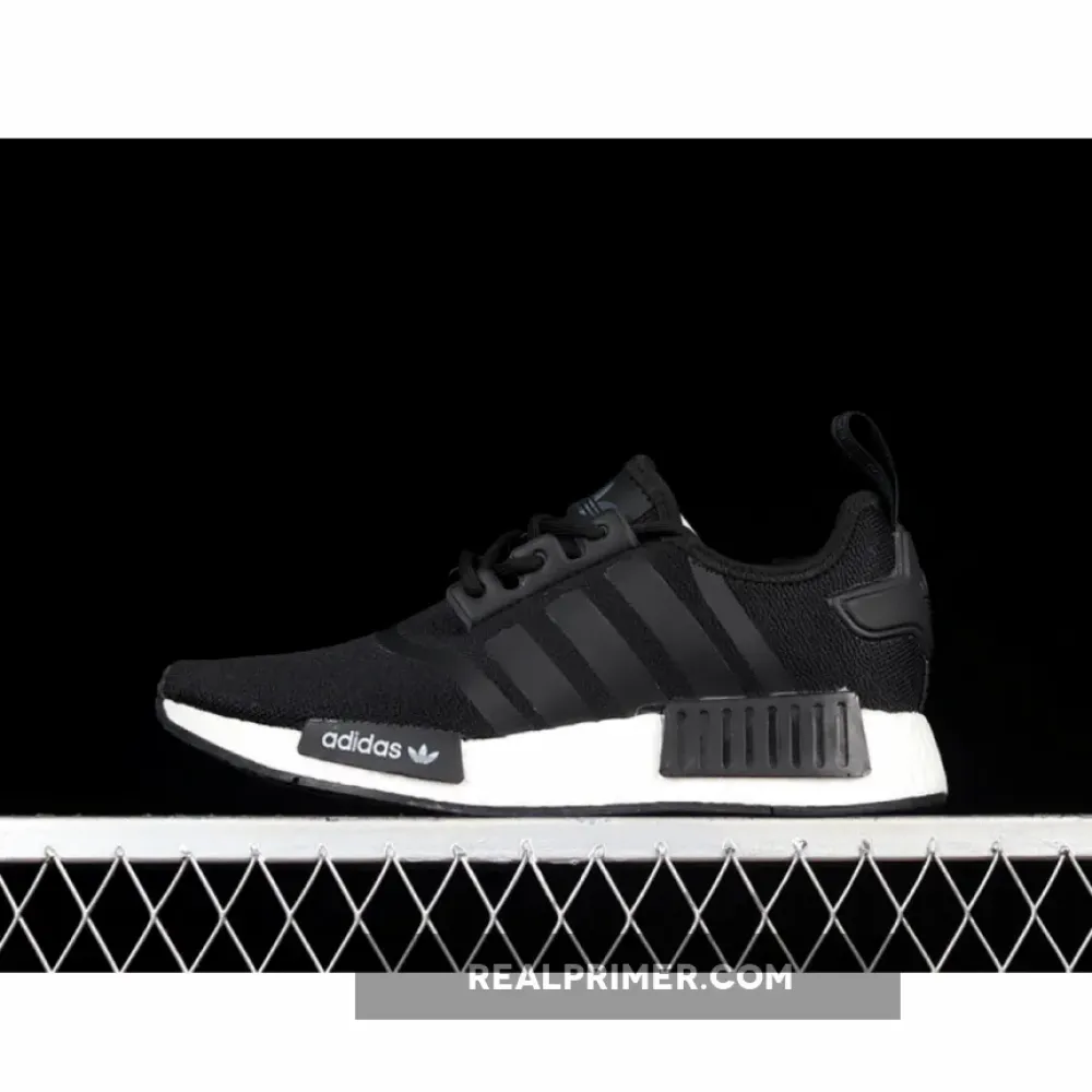NMD_R1 REFINED SHOES CORE BLACK/CORE BLACK/CLOUD WHITE H02333