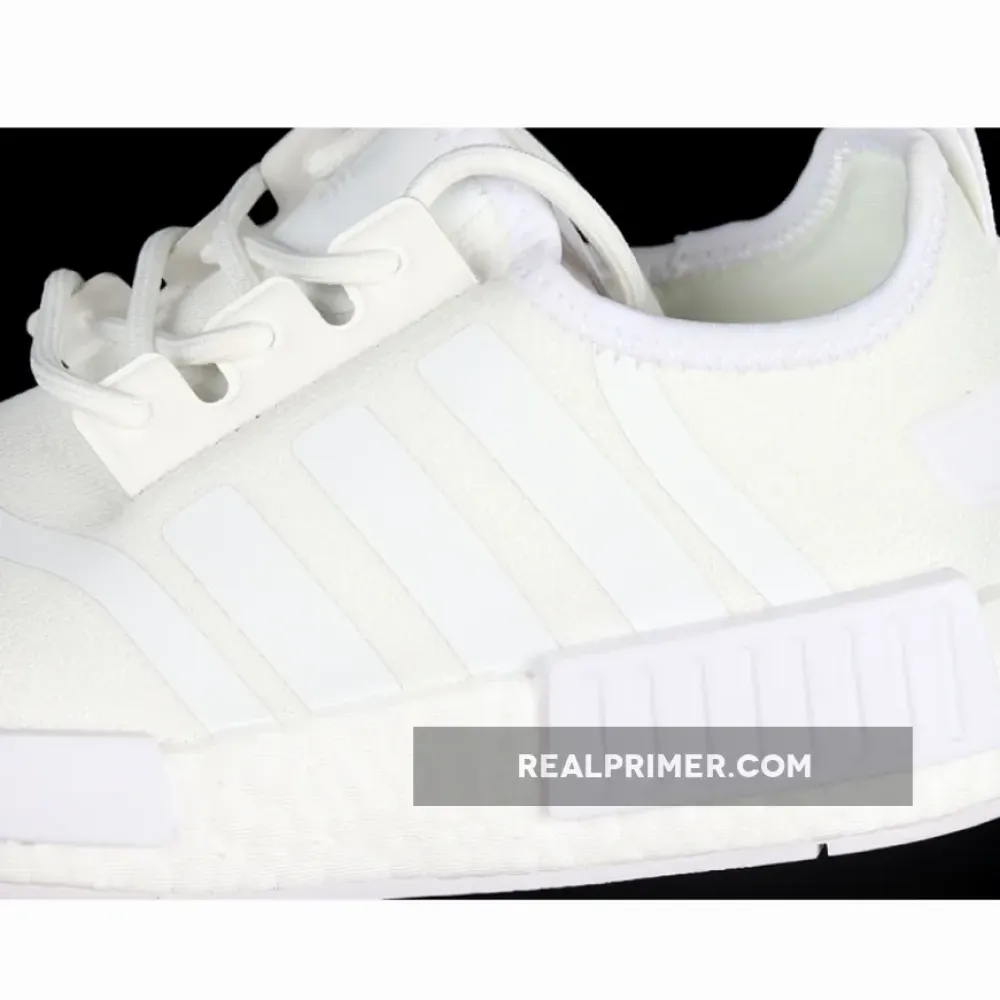 NMD_R1 PRIMEBLUE SHOES CLOUD WHITE/CLOUD WHITE/CLOUD WHITE GZ9259