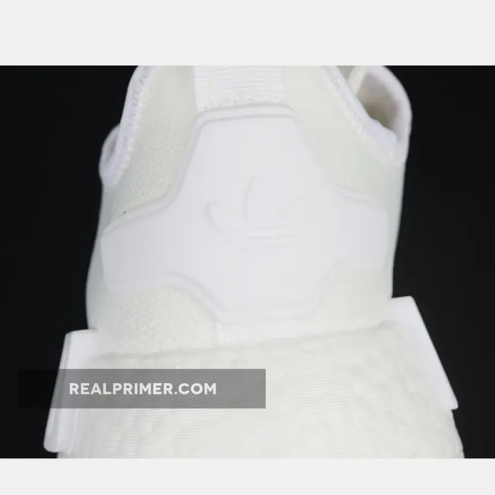 NMD_R1 PRIMEBLUE SHOES CLOUD WHITE/CLOUD WHITE/CLOUD WHITE GZ9259