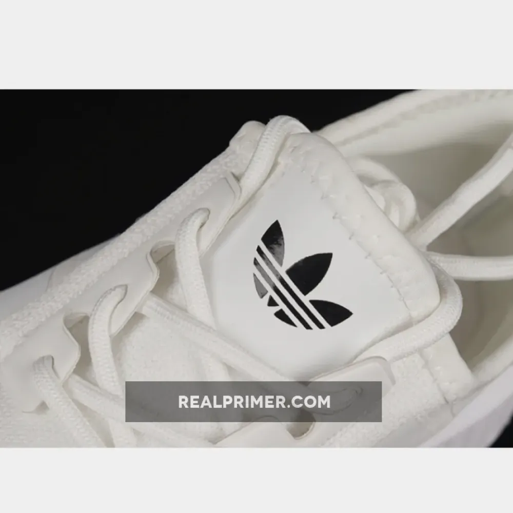 NMD_R1 PRIMEBLUE SHOES CLOUD WHITE/CLOUD WHITE/GUM GZ9260