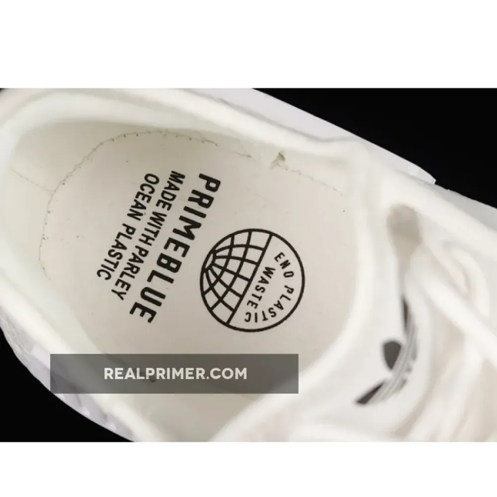 NMD_R1 PRIMEBLUE SHOES CLOUD WHITE/CLOUD WHITE/GUM GZ9260