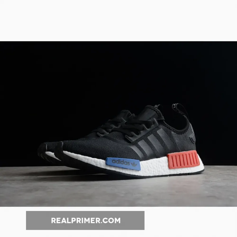 NMD_R1 BOOST SHOES CORE BLACK/CORE BLACK/CLOUD WHITE GZ7922