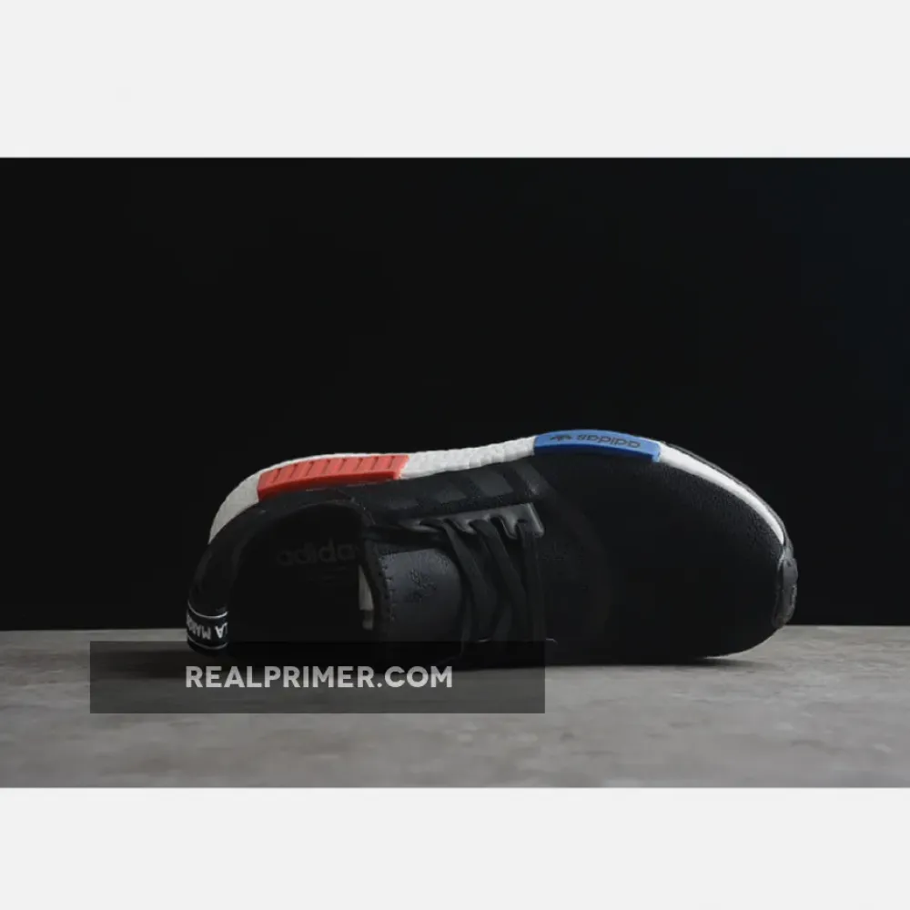 NMD_R1 BOOST SHOES CORE BLACK/CORE BLACK/CLOUD WHITE GZ7922