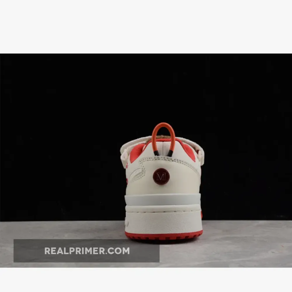 HOME ALONE X FORUM 84 LOW WHITE/RED/WHITE GZ4378