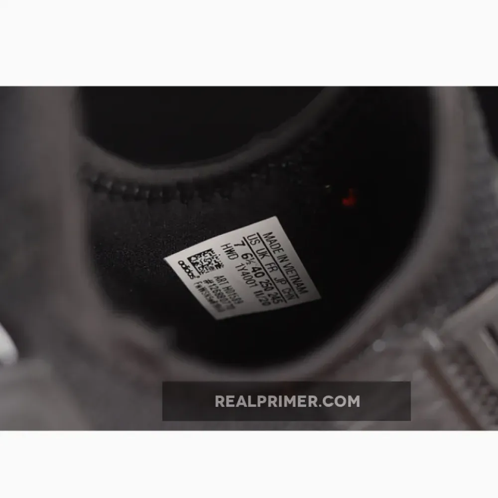 NMD_R1 V2 CORE BLACK/CORE BLACK/RED H01589