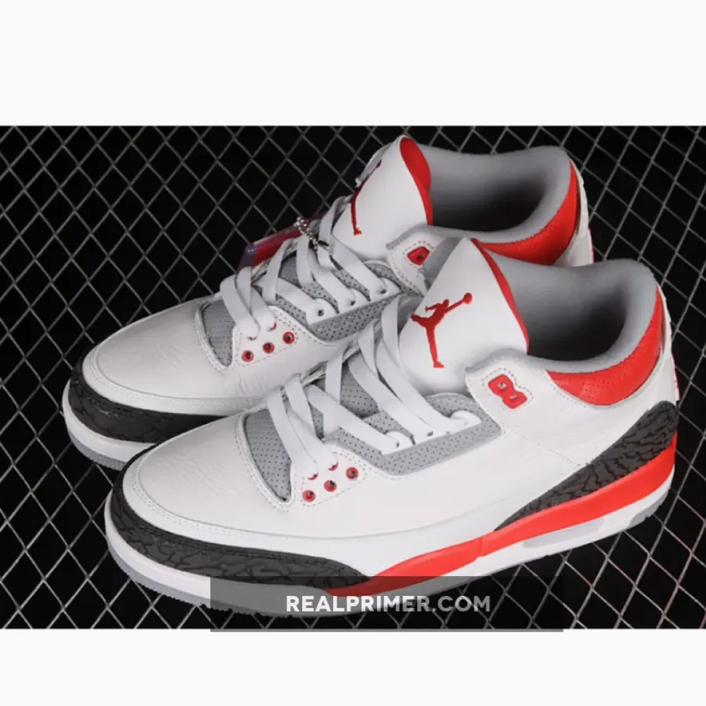 AIR JORDAN 3 RETRO WHITE/FIRE RED-NEUTRAL GREY-BLACK 136064-120