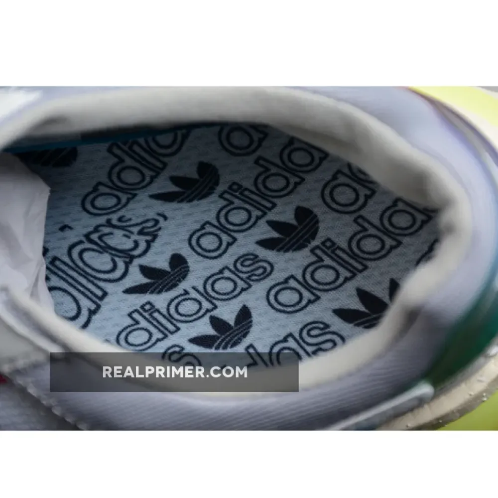 RETROPY P9 SHOES ASH PEARL/BLUE/RED BOX/DASH GREEN H03084