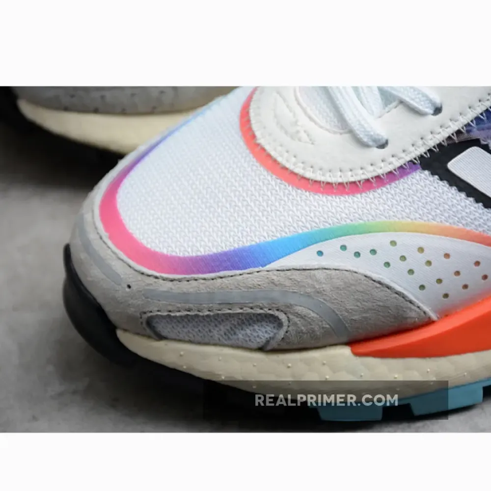 RETROPY P9 SHOES ASH PEARL/BLUE/RED BOX/DASH GREEN H03084