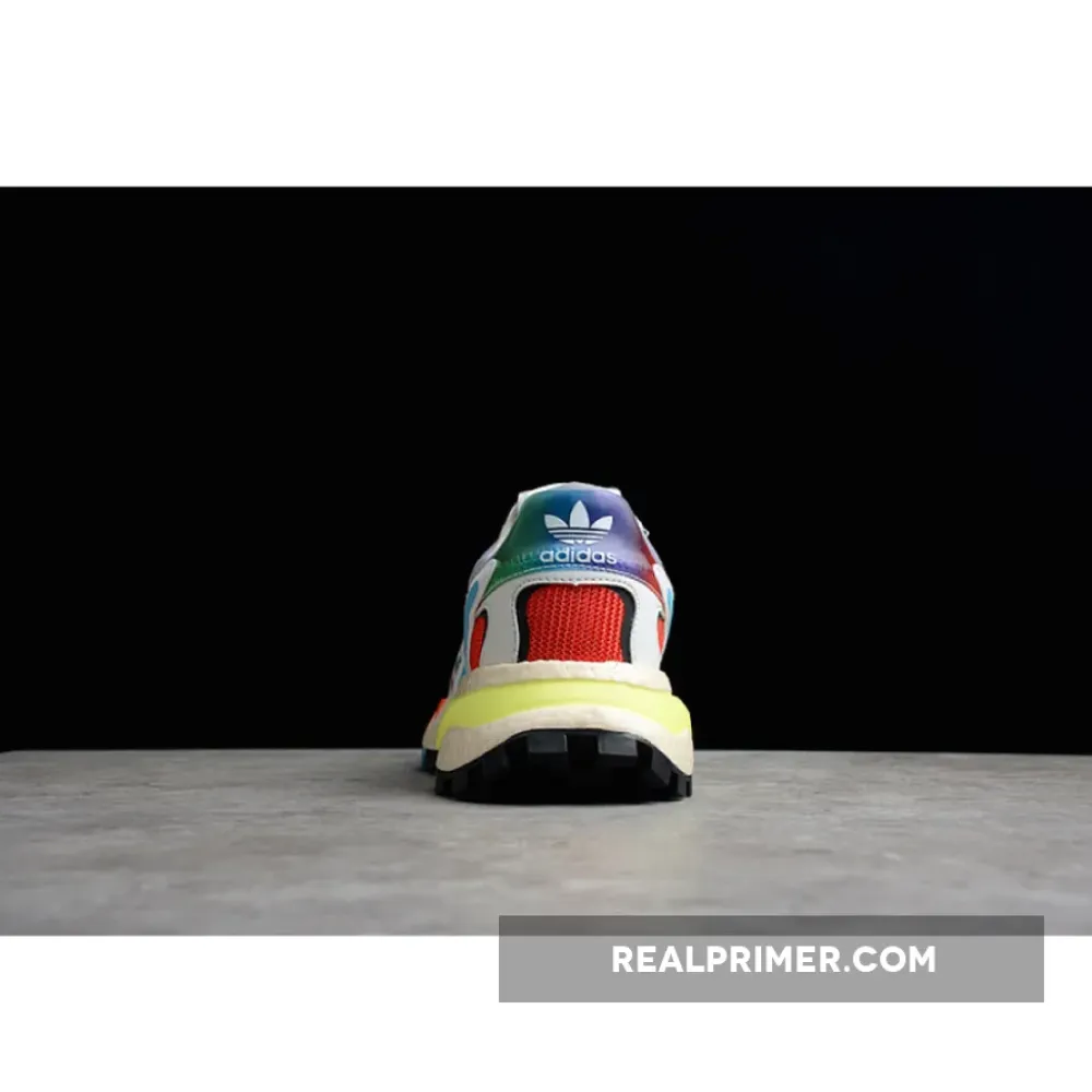 RETROPY P9 SHOES ASH PEARL/BLUE/RED BOX/DASH GREEN H03084