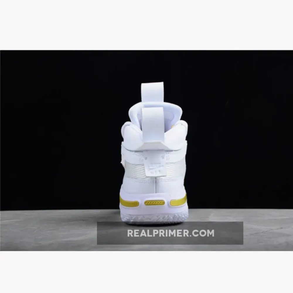 AIR JORDAN 36 SE PF GLORY WHITE/BLACK/GAME ROYAL/METALLIC GOLD DM7580-100