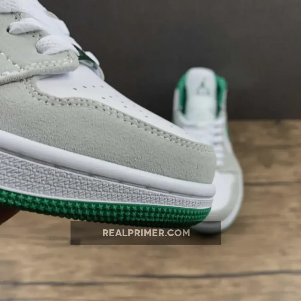 AIR JORDAN 1 MID SE WHITE/LIGHT SMOKE GREY/PINE GREEN DC7294-103
