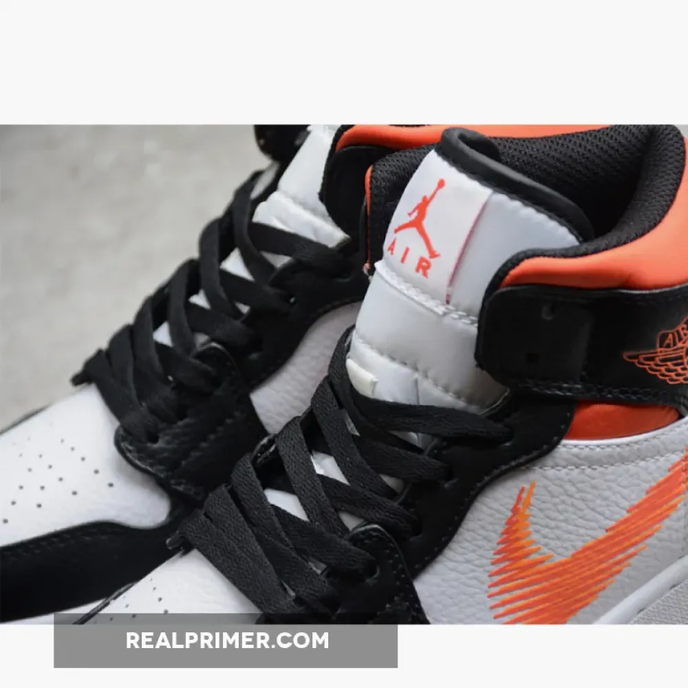 GZ AIR JORDAN 1 MID ZIG ZAG SWOOSH WHITE/TEAM ORANGE/BLACK/TOTAL ORANGE DN4929-100