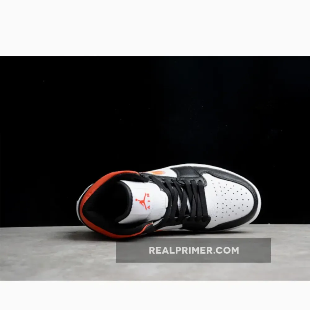 GZ AIR JORDAN 1 MID ZIG ZAG SWOOSH WHITE/TEAM ORANGE/BLACK/TOTAL ORANGE DN4929-100