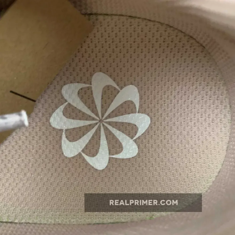 AIR MAX 2021 BARELY ROSE/PURE PLATINUM/WHITE DA1923-600