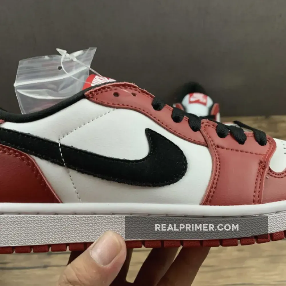 AIR JORDAN 1 RETRO LOW OG CHICAGO VARSITY RED/BLACK-WHITE 705329-600