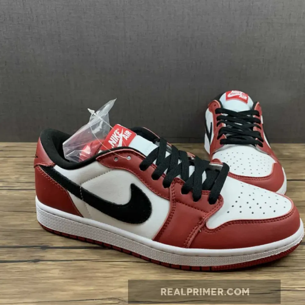 AIR JORDAN 1 RETRO LOW OG CHICAGO VARSITY RED/BLACK-WHITE 705329-600