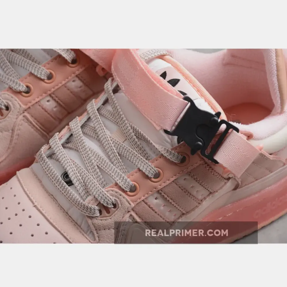 BAD BUNNY X FORUM BUCKLE LOW EASTER EGG ICEY PINK/BLUSH/TRACE PINK GW0265