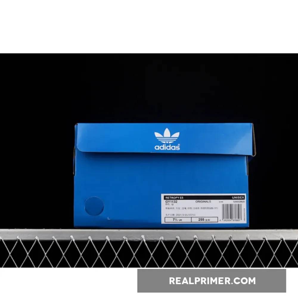 RETROPY E5 SHOES GREEN/GREEN/CLOUD WHITE GY1132