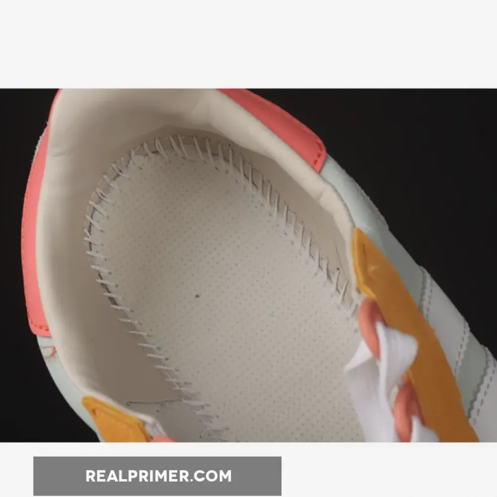 RETROPY E5 SHOES CLOUD WHITE/ORANGE-DARK GREY GY1033