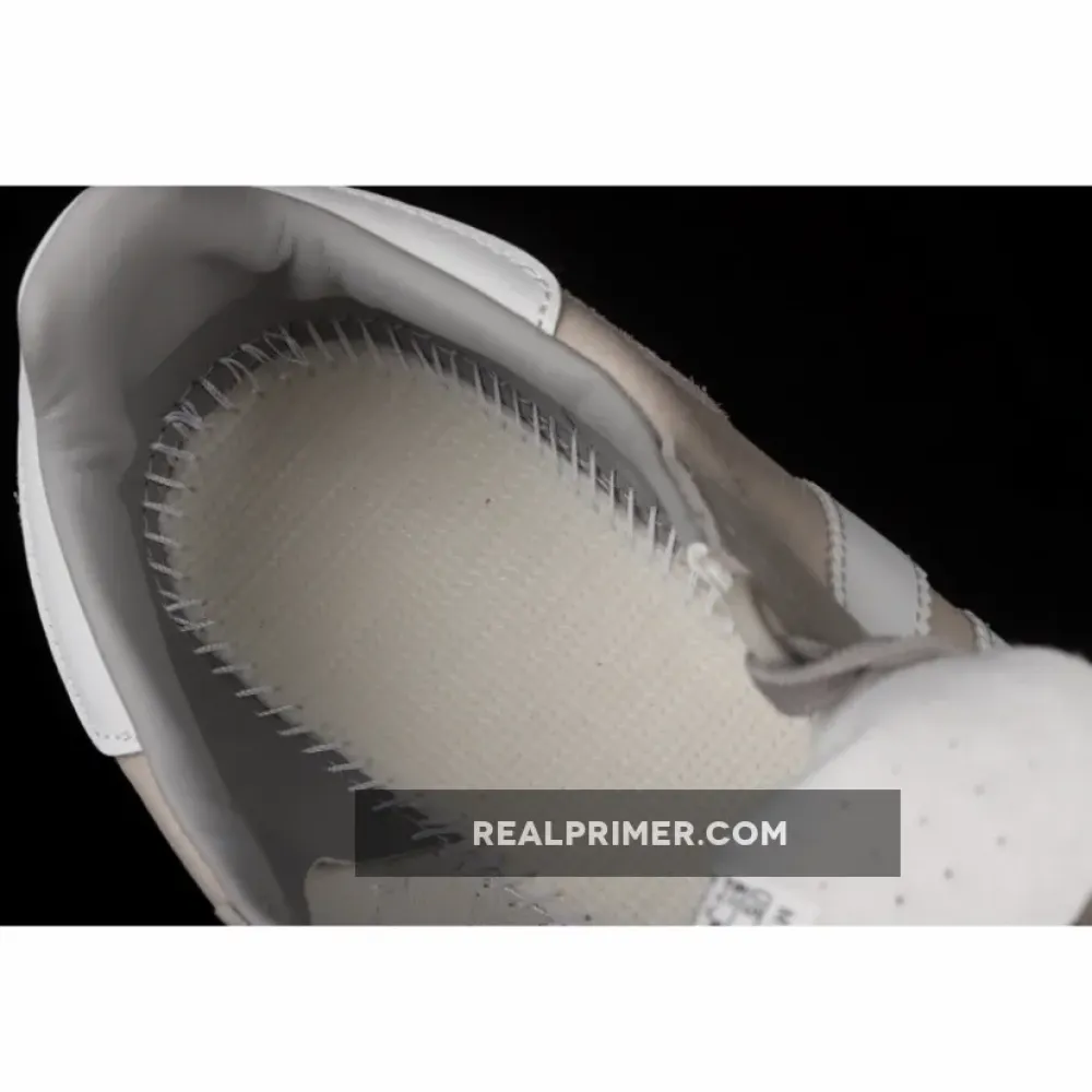 RETROPY E5 SOLID GREY MGH SOLID GREY/CLOUD WHITE/CORE BLACK Q47101