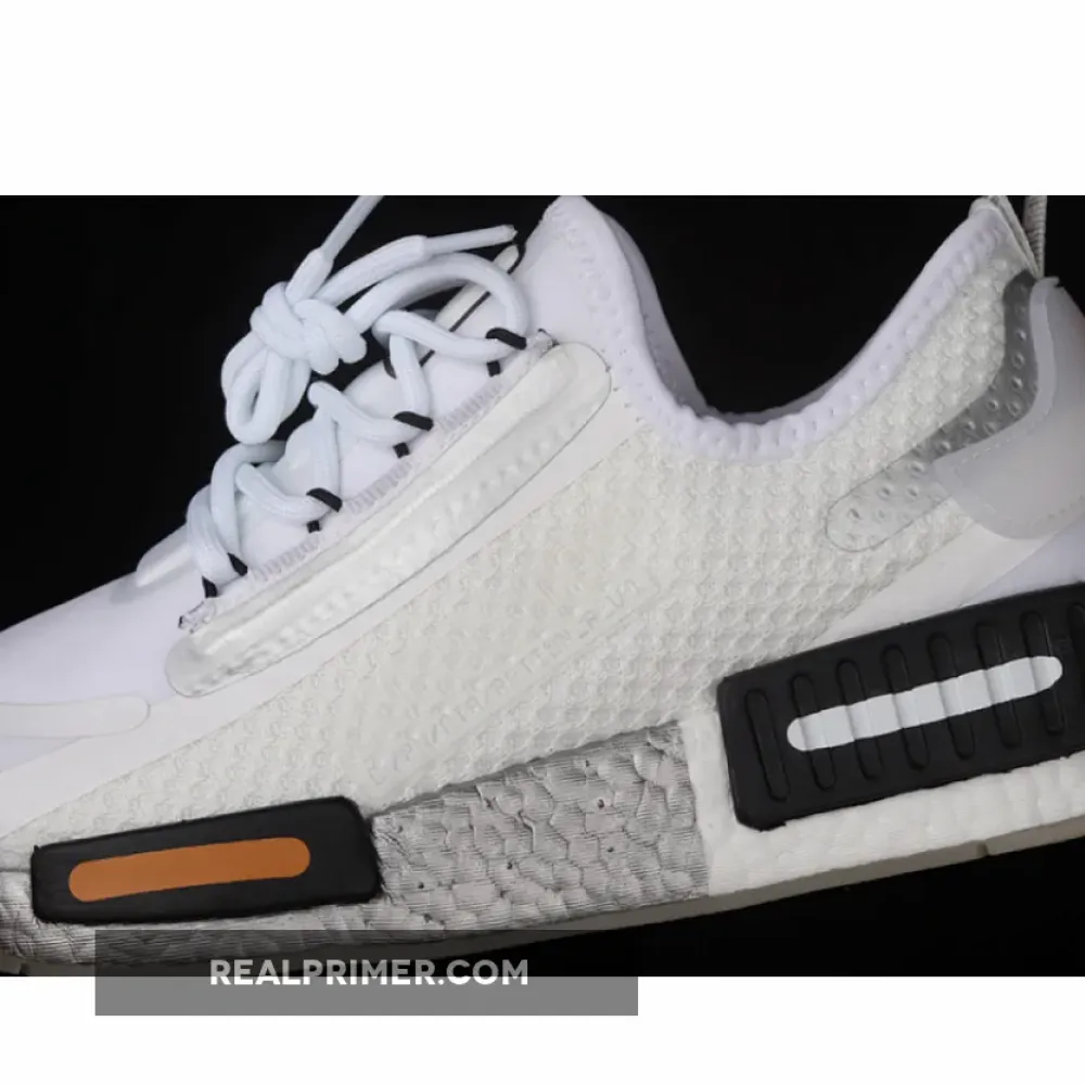 NASA X NMD_R1 SPECTOO FOOTWEAR WHITE/FOOTWEAR WHITE/CORE BLACK FX6818