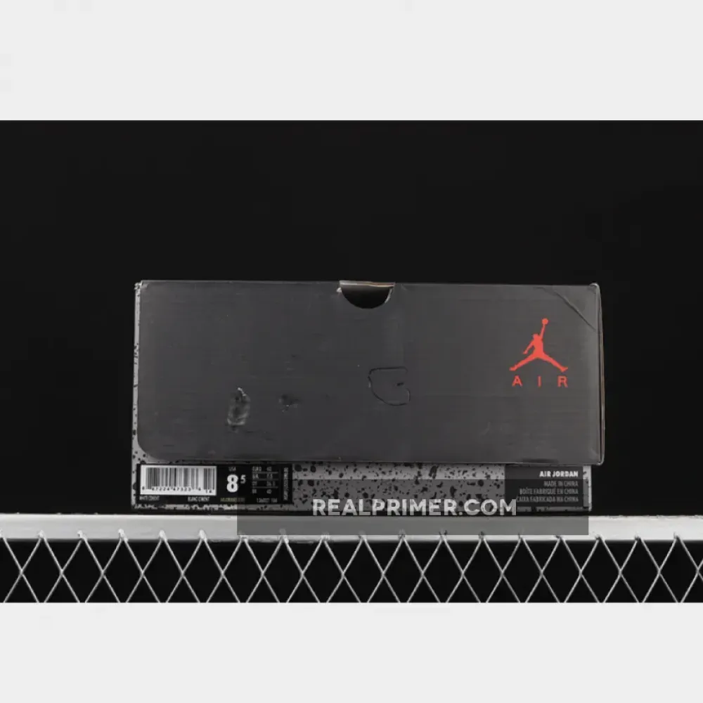 AIR JORDAN 5 RETRO WHITE CEMENT WHITE/UNIVERSITY RED-BLACK-METALLIC SILVER 136027-104