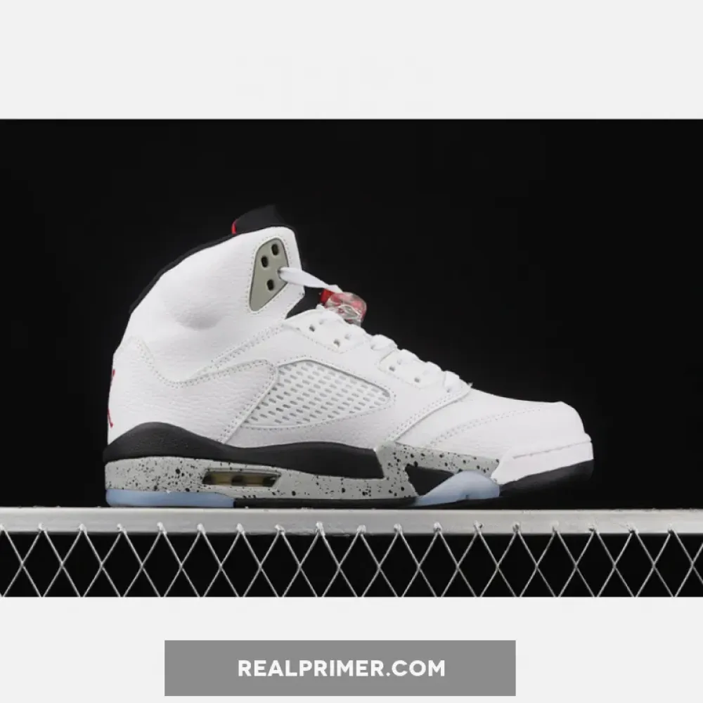 AIR JORDAN 5 RETRO WHITE CEMENT WHITE/UNIVERSITY RED-BLACK-METALLIC SILVER 136027-104